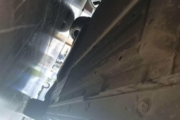 Used Li Auto L8 2024 Pro Model Left Side Sill