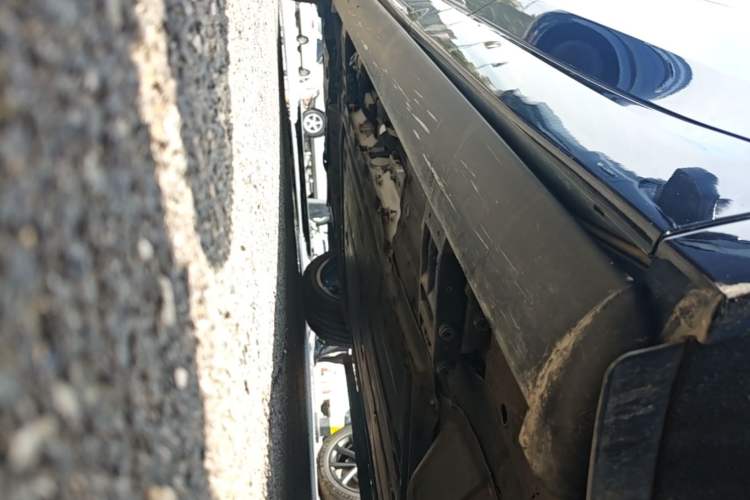 Used Li Auto L8 2024 Ultra Model Left Side Sill