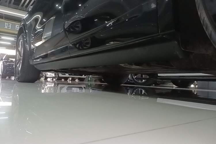 Used Li Auto L8 2024 Max Left Side Sill