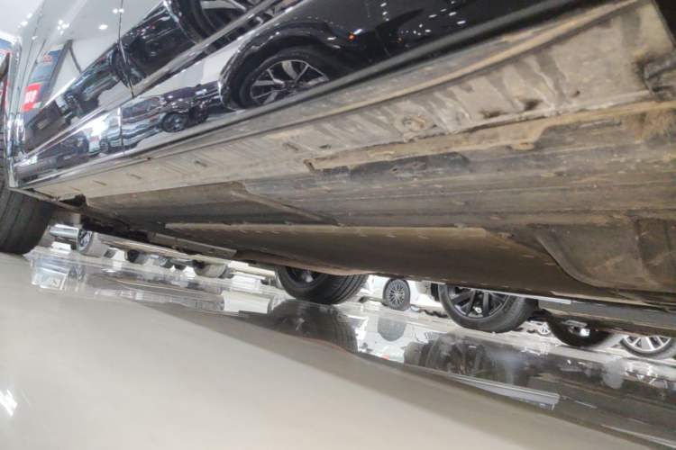 Used Li Auto L8 2024 Pro Model Left Side Sill
