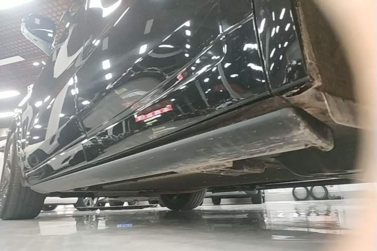 Used Li Auto L8 2024 Max Left Side Sill