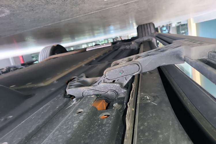 Used Li Auto L8 2024 Max Left Side Sill