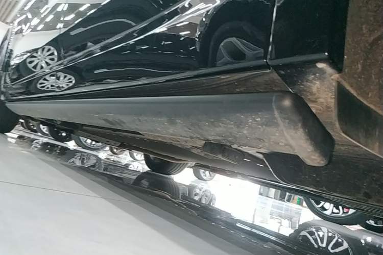 Used Li Auto L8 2024 Max Left Side Sill