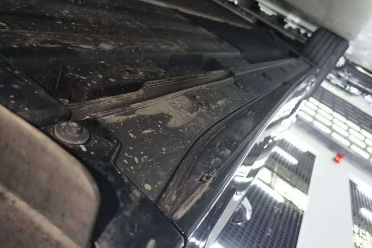 Used Li Auto L8 2024 Max Left Side Sill