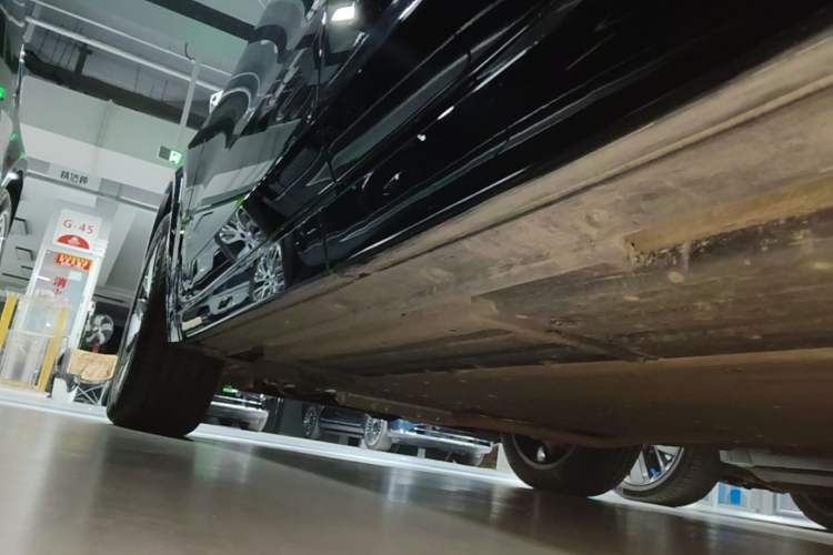 Used Li Auto L8 2024 Max Left Side Sill