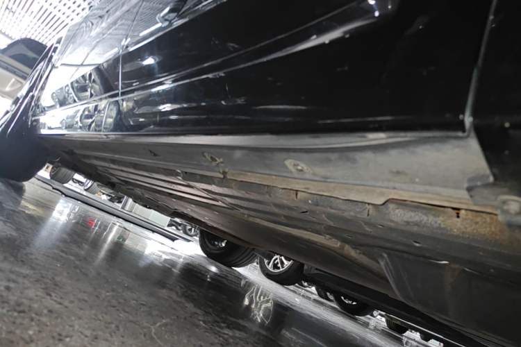 Used Li Auto L8 2024 Max Left Side Sill