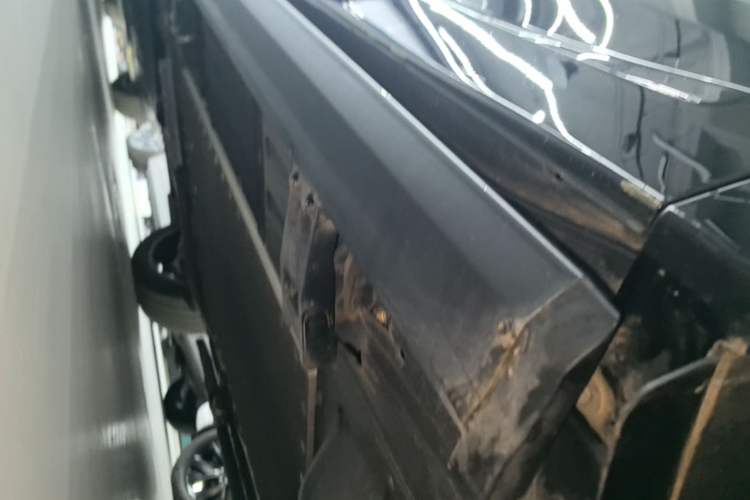 Used Li Auto L8 2024 Pro Model Left Side Sill