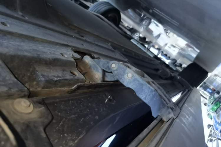 Used Li Auto L8 2024 Max Left Side Sill