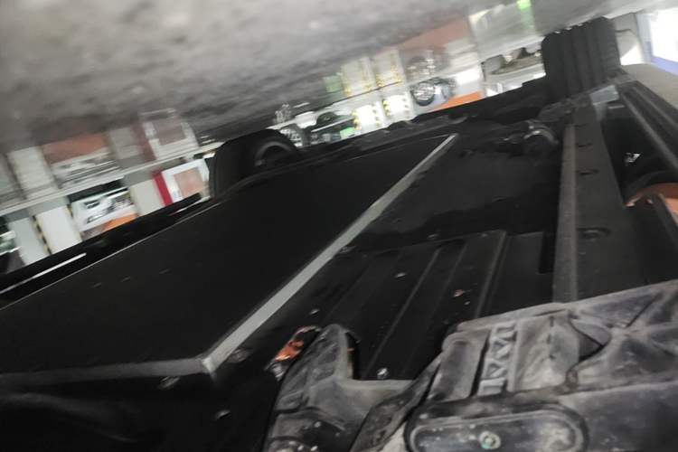 Used Li Auto L8 2024 Ultra Model Left Side Sill