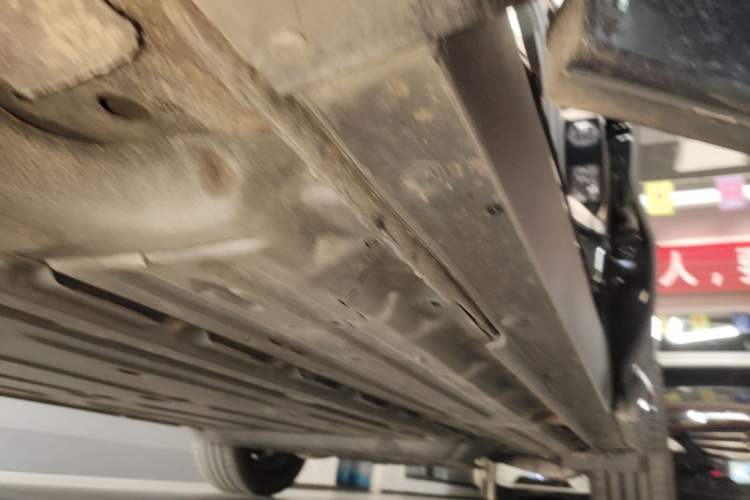 Used Li Auto L8 2024 Max Left Side Sill