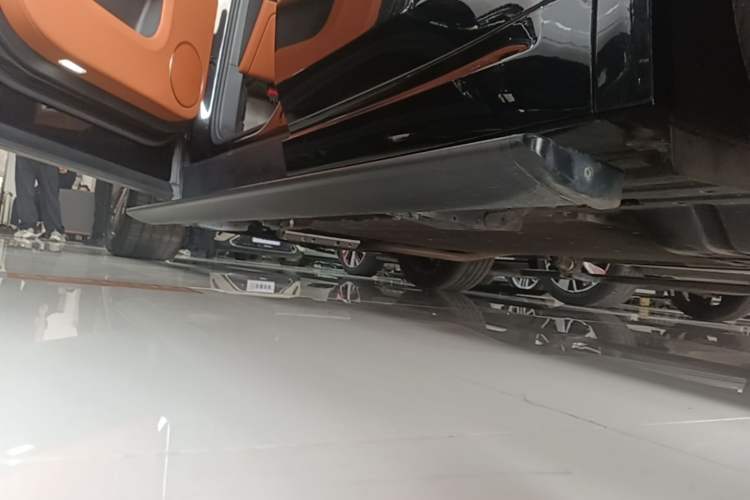 Used Li Auto L8 2024 Max Left Side Sill