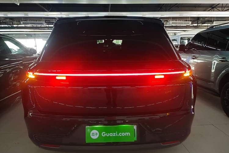 Used Li Auto L8 2024 Pro Model Rear