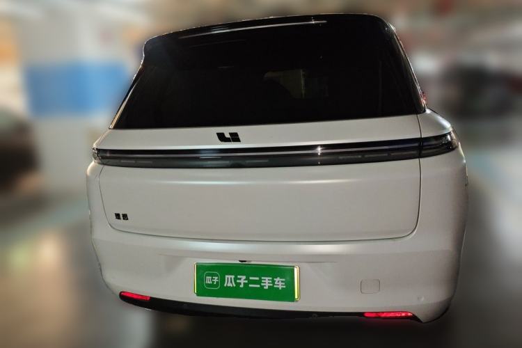 Used Li Auto L8 2024 Pro Model Rear