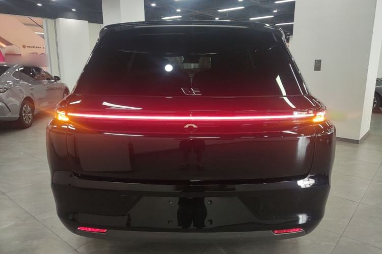 Used Li Auto L8 2024 Pro Model Rear