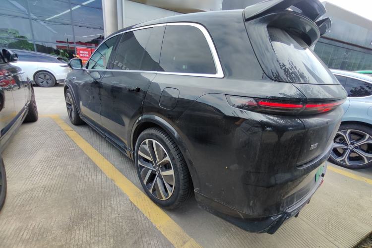 Used Li Auto L8 2024 Ultra Model Rear Left 45 Deg