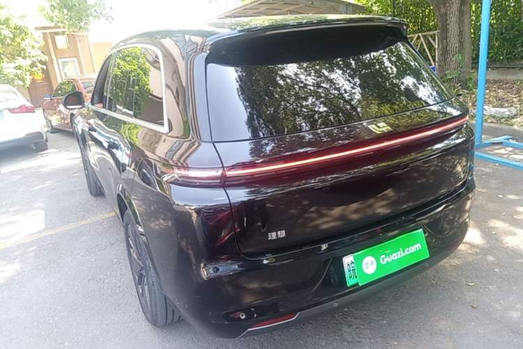 Used Li Auto L8 2024 Pro Model Rear Left 45 Deg