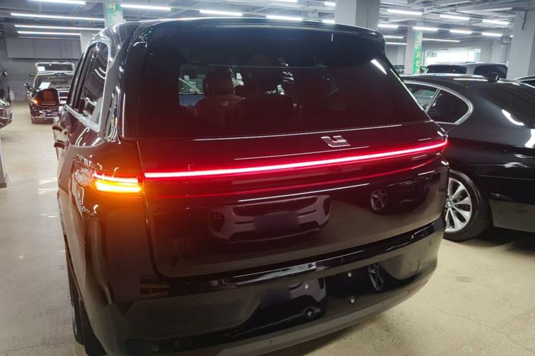 Used Li Auto L8 2024 Pro Model Rear