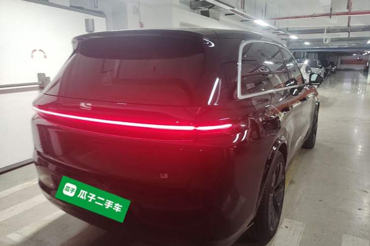 Used Li Auto L8 2024 Ultra Model Rear Right 45 Deg