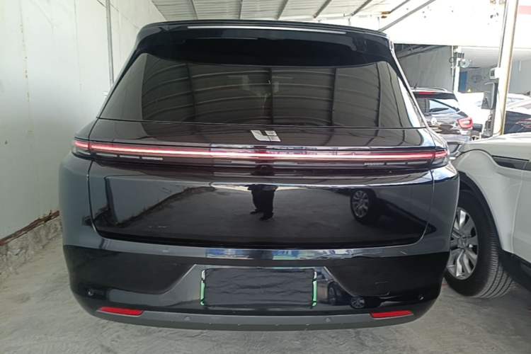 Used Li Auto L8 2024 Pro Model Rear