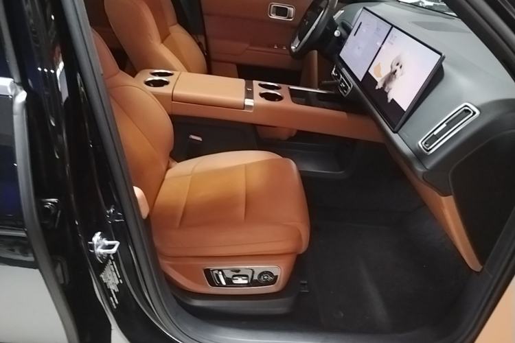 Used Li Auto L8 2024 Pro Model Right Front Seat
