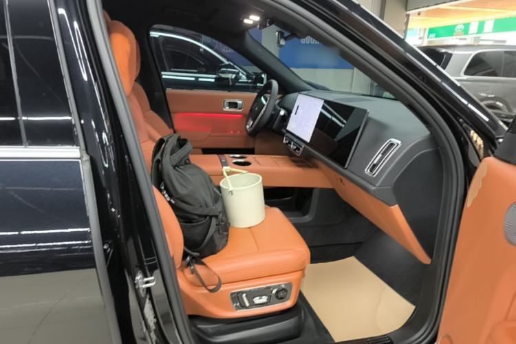 Used Li Auto L8 2024 Pro Model Right Front Seat