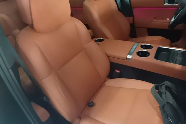 Used Li Auto L8 2024 Pro Model Right Front Seat