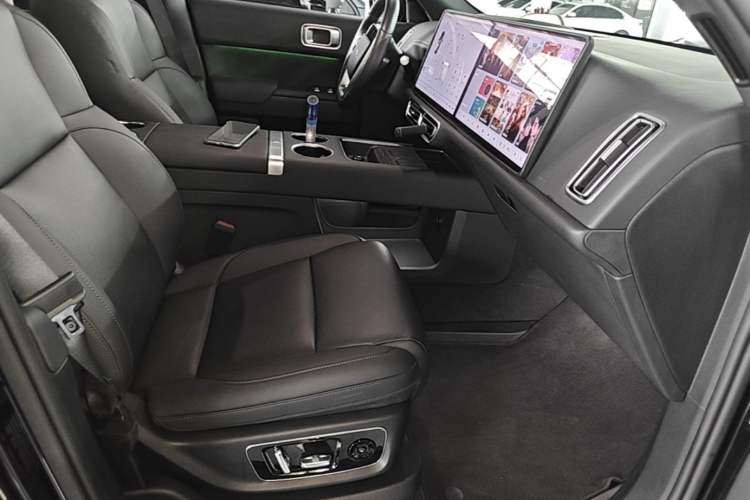 Used Li Auto L8 2024 Max Right Front Seat