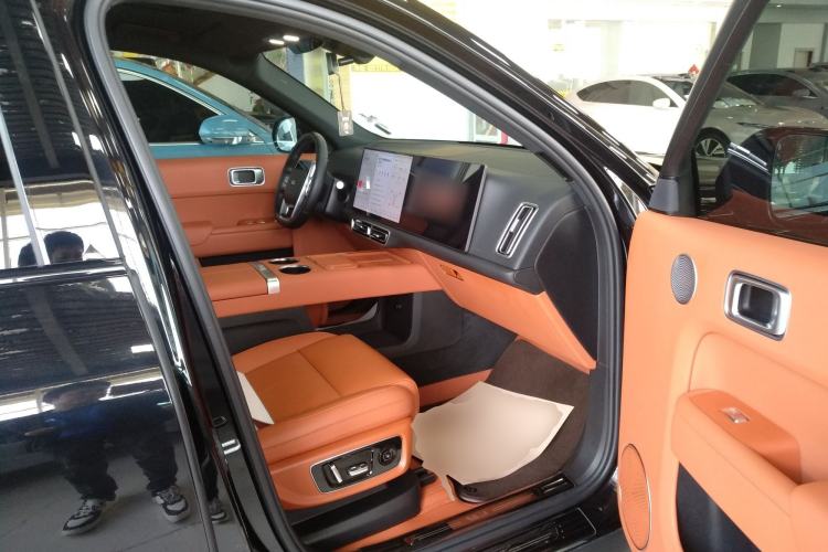 Used Li Auto L8 2024 Max Right Front Seat