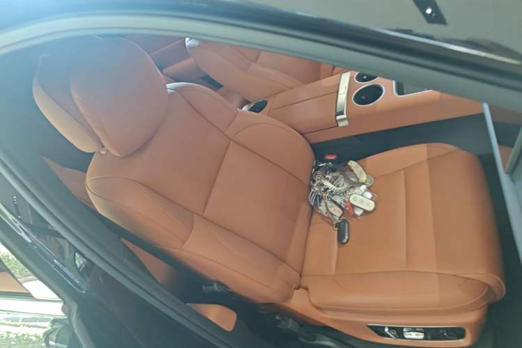 Used Li Auto L8 2024 Pro Model Right Front Seat