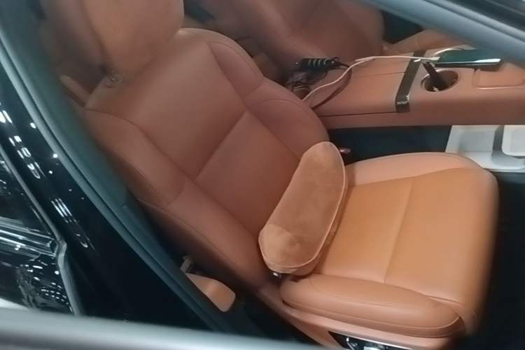 Used Li Auto L8 2024 Pro Model Right Front Seat
