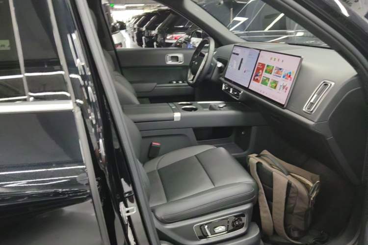 Used Li Auto L8 2024 Max Right Front Seat