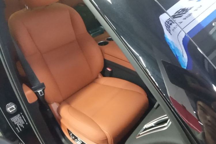 Used Li Auto L8 2024 Ultra Model Right Front Seat