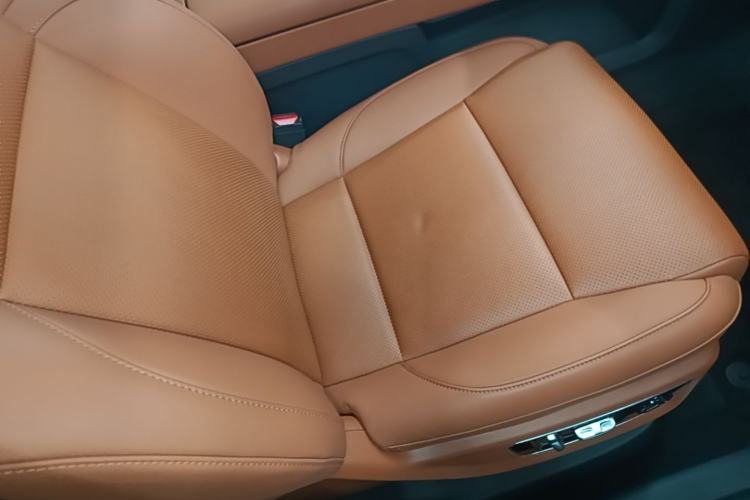 Used Li Auto L8 2024 Pro Model Right Front Seat