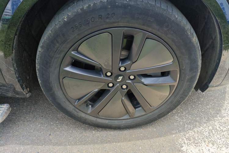 Used Li Auto L8 2024 Max Right Front Wheel Hub