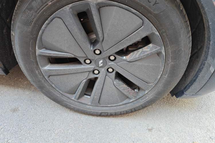 Used Li Auto L8 2024 Max Right Front Wheel Hub