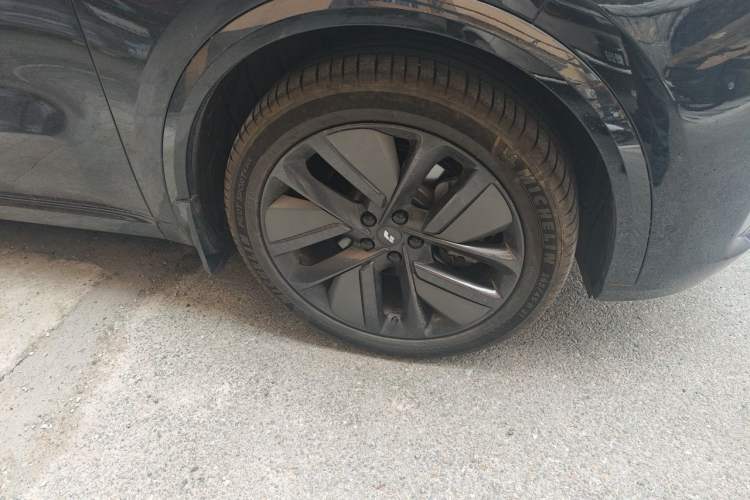 Used Li Auto L8 2024 Max Right Front Wheel Hub
