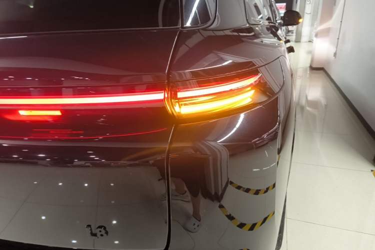 Used Li Auto L8 2024 Pro Model Right Rear Taillight