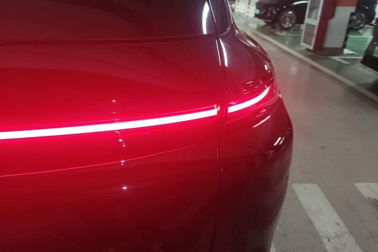 Used Li Auto L8 2024 Ultra Model Right Rear Taillight