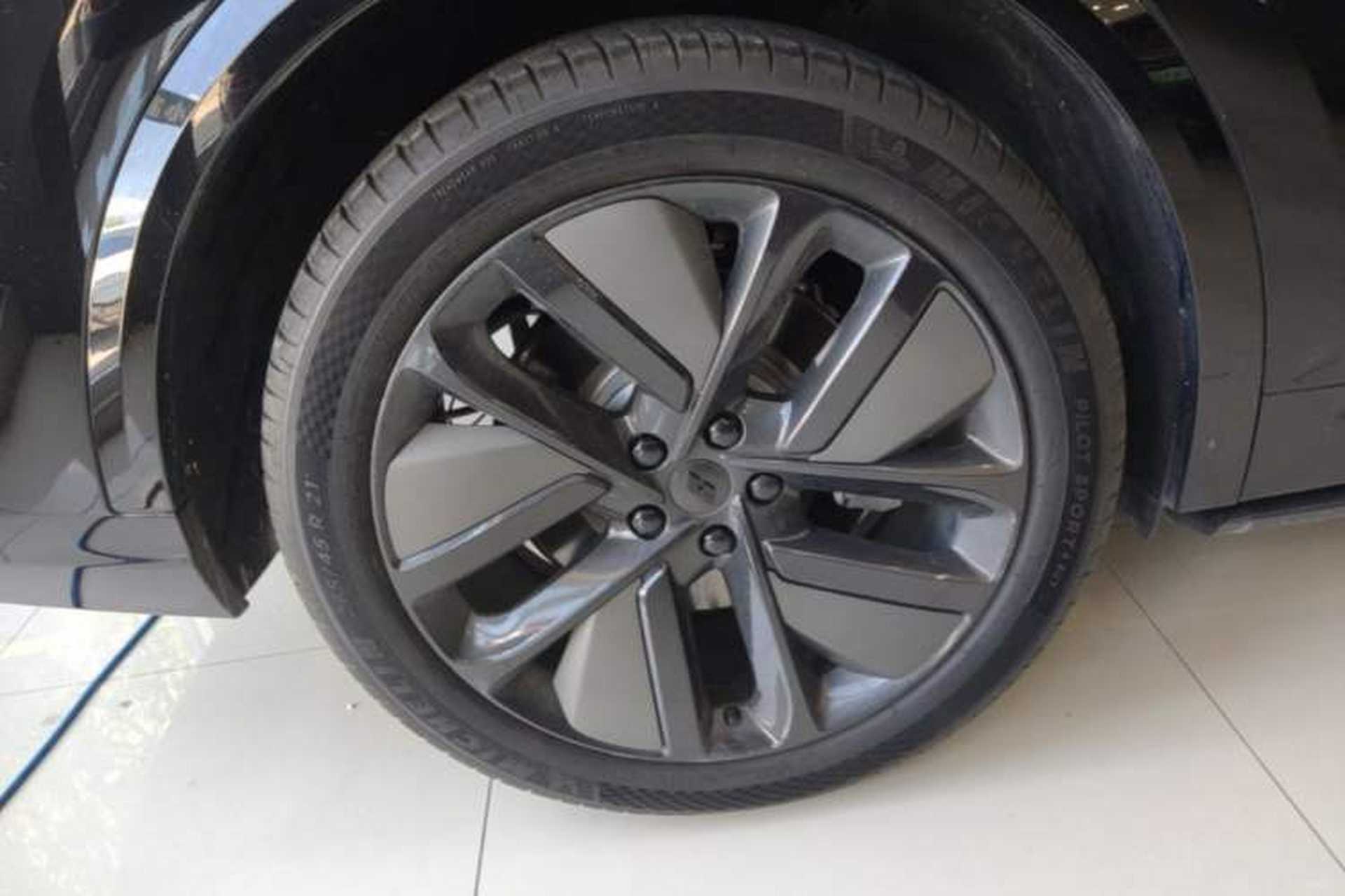 Used Li Auto L8 2024 Max Right Rear Wheel Hub