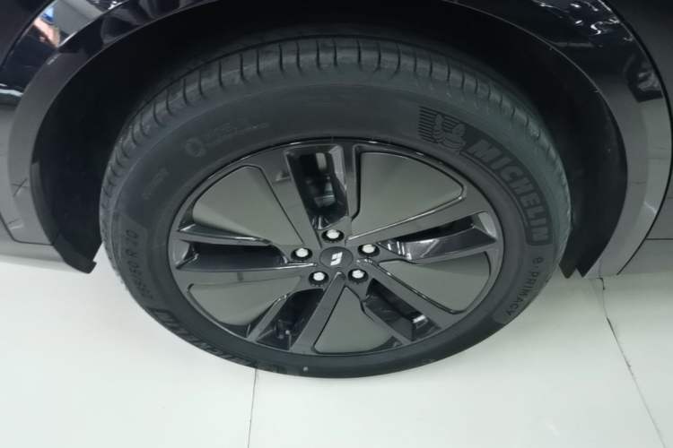 Used Li Auto L8 2024 Max Right Rear Wheel Hub