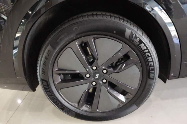 Used Li Auto L8 2024 Pro Model Right Rear Wheel Hub