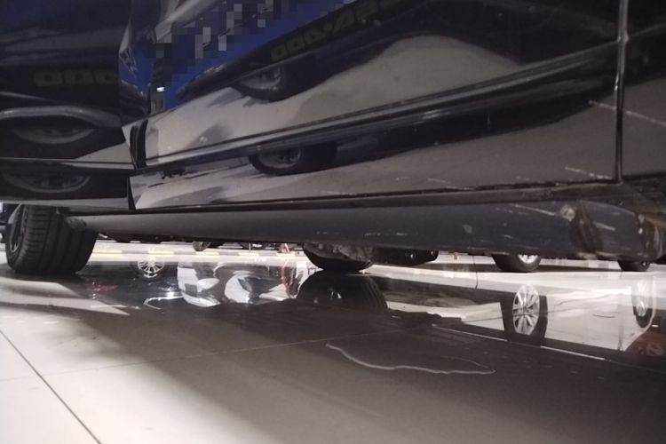 Used Li Auto L8 2024 Pro Model Right Side Sill