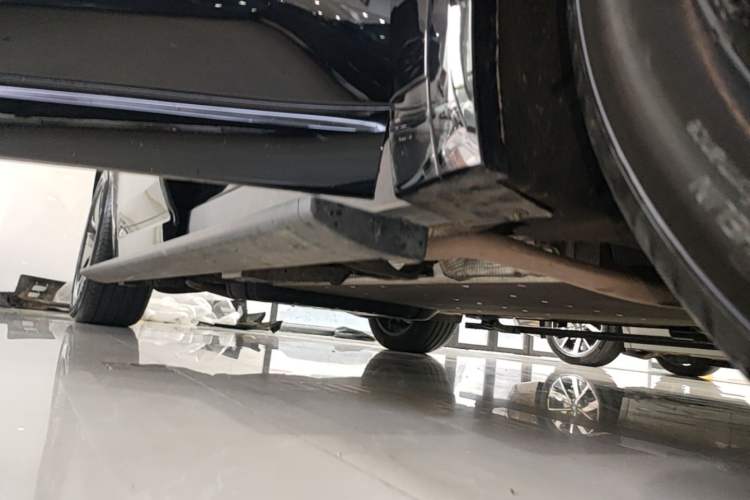 Used Li Auto L8 2024 Max Right Side Sill