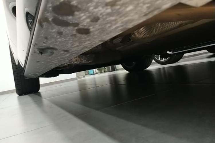 Used Li Auto L8 2024 Pro Model Right Side Sill