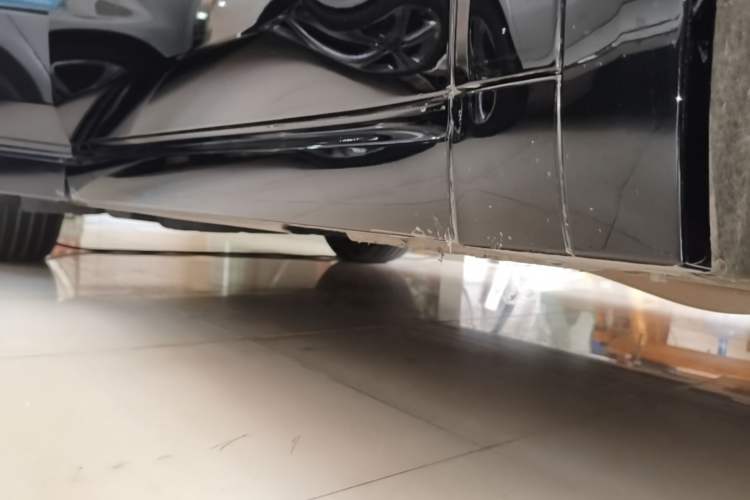 Used Li Auto L8 2024 Pro Model Right Side Sill