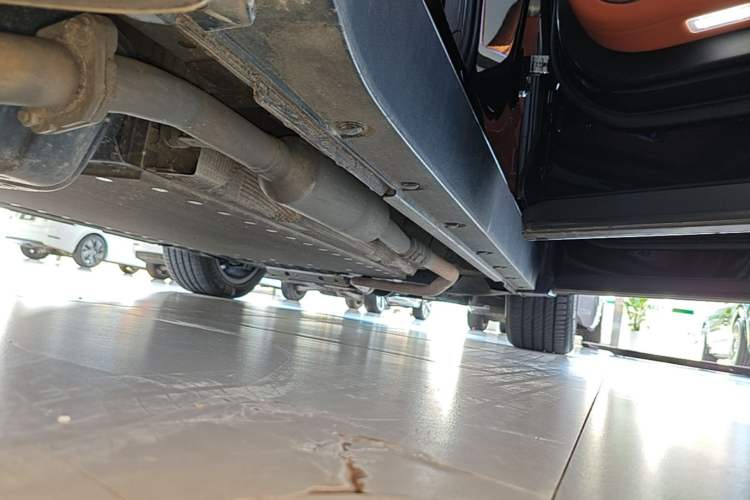 Used Li Auto L8 2024 Pro Model Right Side Sill
