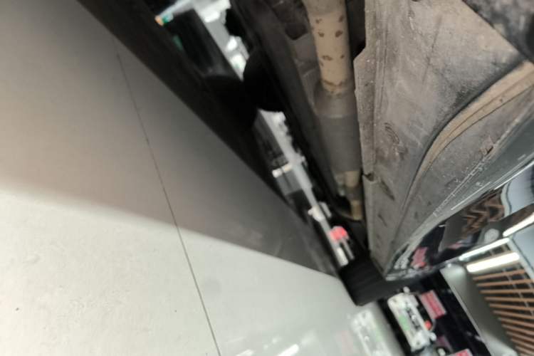 Used Li Auto L8 2024 Pro Model Right Side Sill