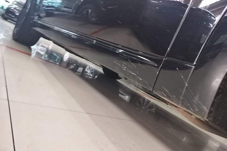 Used Li Auto L8 2024 Max Right Side Sill