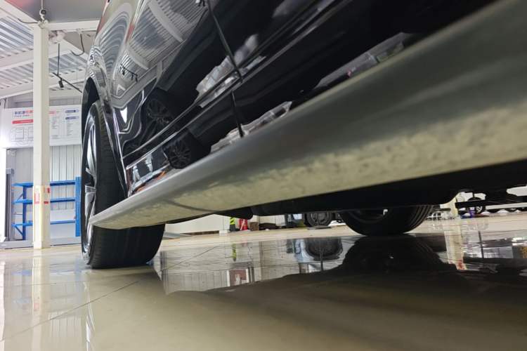 Used Li Auto L8 2024 Pro Model Right Side Sill