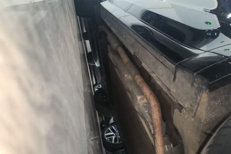 Used Li Auto L8 2024 Pro Model Right Side Sill